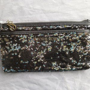 NWT VICTORIA'S SECTRET pouch double compartment